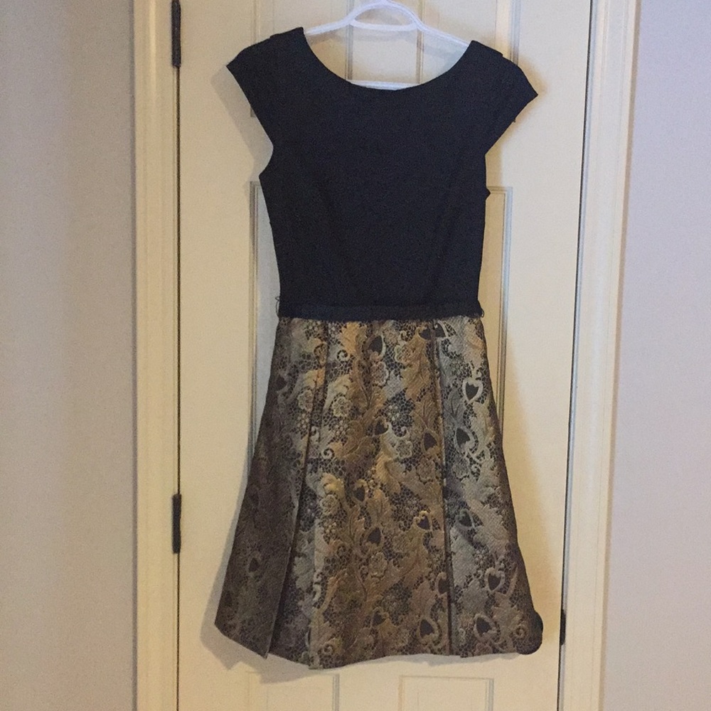 Le chateau cocktail dress